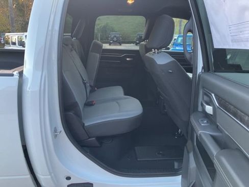 Used 2024 RAM 2500 Big Horn w/ Bed Utility Group image 27