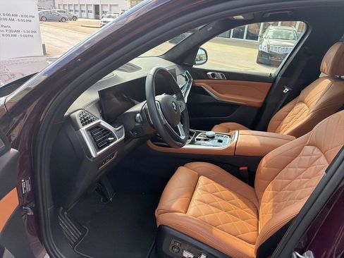 Used 2024 BMW X7 xDrive40i w/ Executive Package image 15