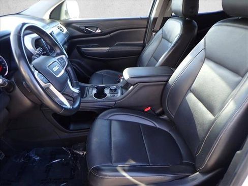 Used 2023 GMC Acadia SLT image 12