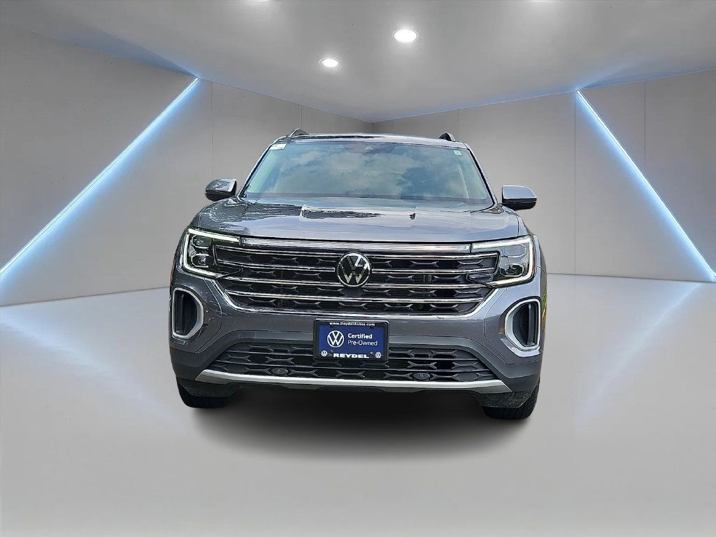 Certified 2025 Volkswagen Atlas SE AWD/4WD image 2