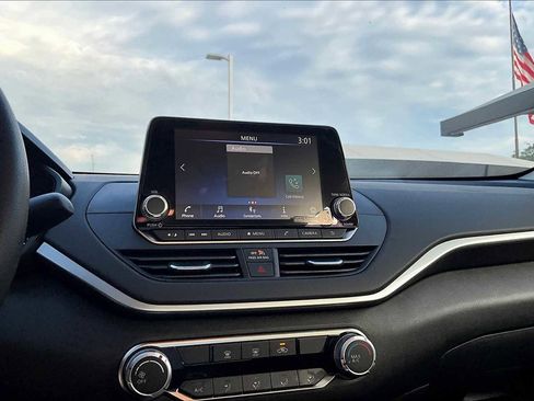 New 2025 Nissan Altima 2.5 S image 16