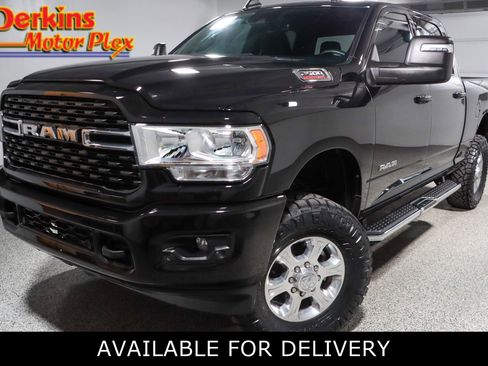 Used 2024 RAM 2500 Big Horn w/ Safety Group AWD/4WD image 1
