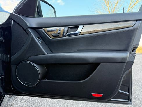 Used 2009 Mercedes-Benz C 63 AMG Sedan image 23