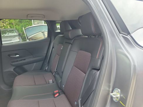 New 2026 Nissan Kicks SR FWD image 12