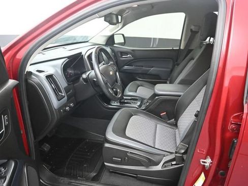 Used 2019 Chevrolet Colorado Z71 AWD/4WD image 9