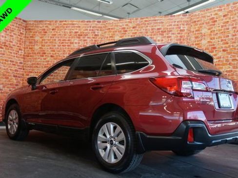 Used 2019 Subaru Outback 2.5i Premium image 5
