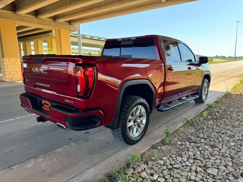 Used 2019 GMC Sierra 1500 AT4 w/ AT4 Premium Package AWD/4WD image 3