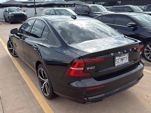 Used 2024 Volvo S60 B5 Core image 12