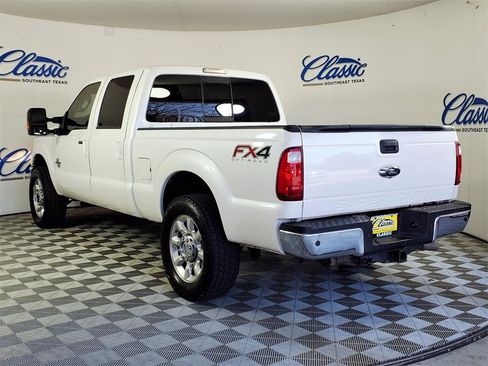 Used 2016 Ford F250 Lariat w/ Lariat Ultimate Package image 2