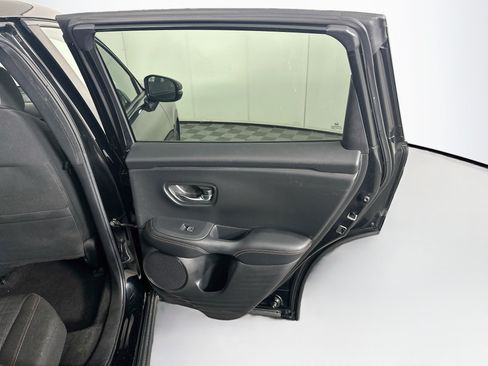 Used 2023 Honda HR-V Sport image 27