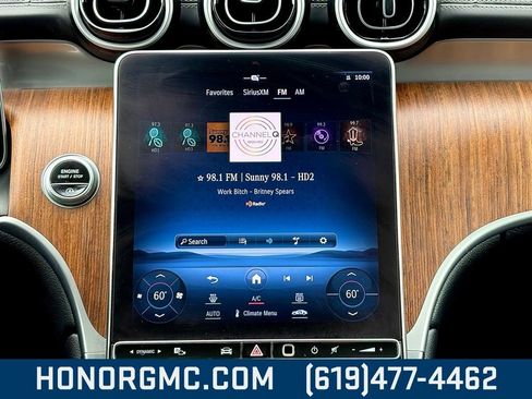 Used 2024 Mercedes-Benz GLC 300 image 28