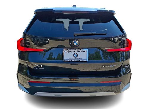 Used 2023 BMW X1 xDrive28i w/ Premium Package AWD/4WD image 5