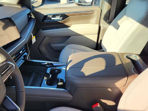 New 2026 Chevrolet Tahoe LS image 19