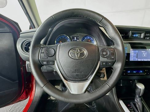 Used 2018 Toyota Corolla SE image 15