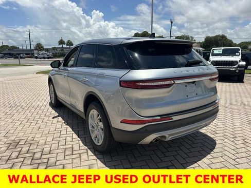 Used 2023 Lincoln Corsair FWD image 8