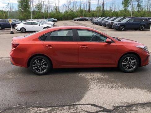 Used 2023 Kia Forte LXS FWD image 6
