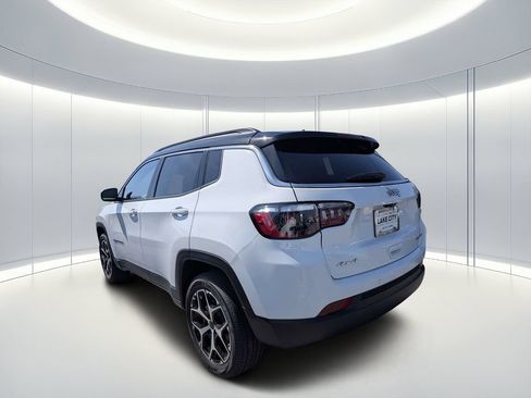 New 2026 Jeep Compass Limited AWD/4WD image 6