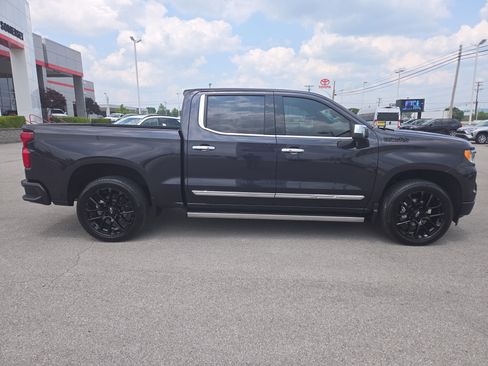 Used 2024 Chevrolet Silverado 1500 High Country w/ High Country Premium Package image 5