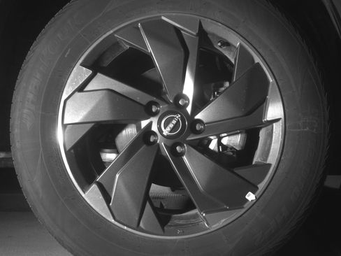 Used 2025 Nissan Rogue SV image 13