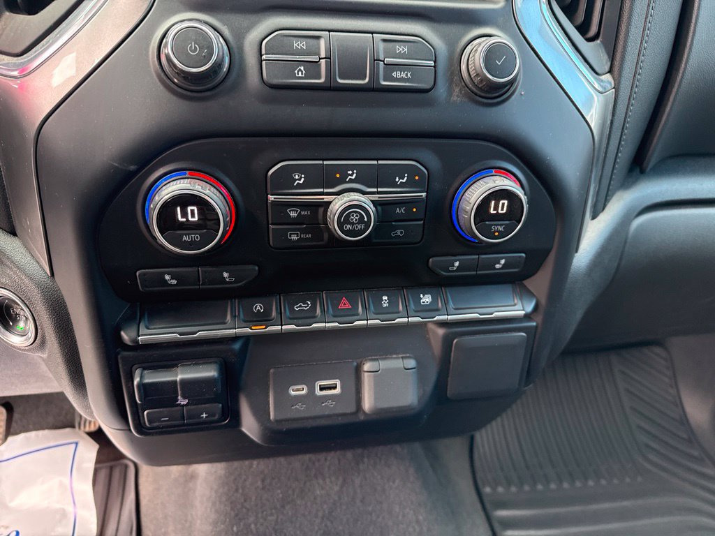Used 2021 Chevrolet Silverado 1500 LT AWD/4WD image 31