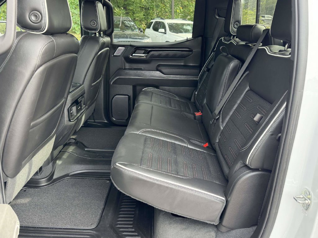 Used 2023 GMC Sierra 1500 AT4X AWD/4WD image 18