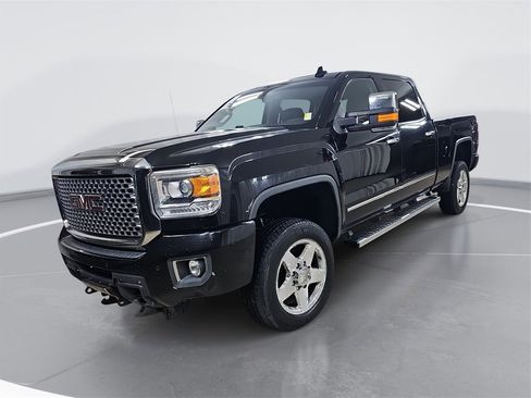 Used 2015 GMC Sierra 2500 Denali image 8