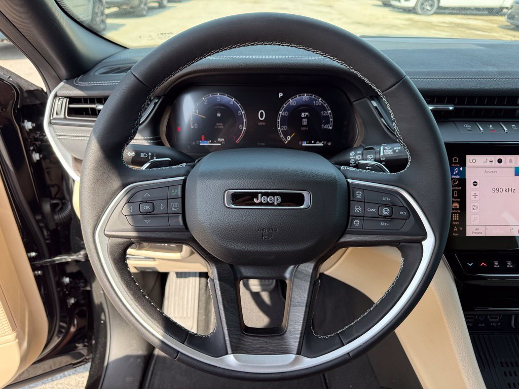 New 2027 Jeep Grand Cherokee Limited AWD/4WD image 13