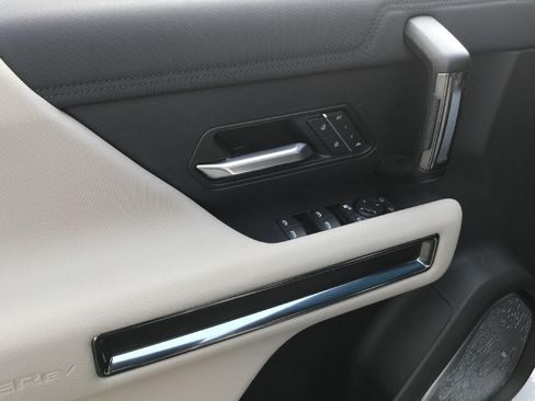 Used 2026 GMC Hummer EV SUV AWD/4WD image 14