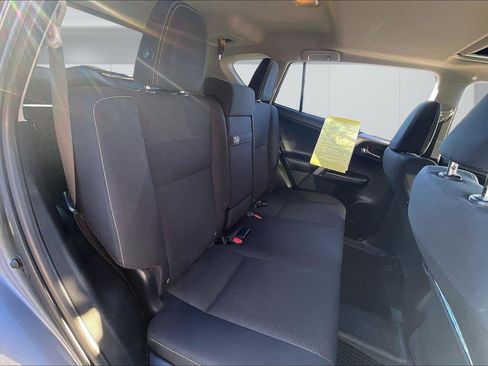 Used 2017 Toyota RAV4 XLE image 29