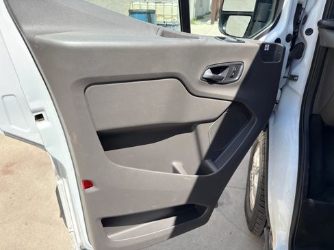 Used 2020 Ford Transit 350 XLT image 24