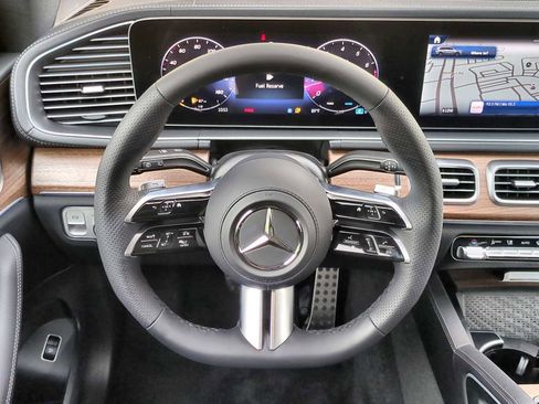 New 2025 Mercedes-Benz GLS 450 4MATIC image 25