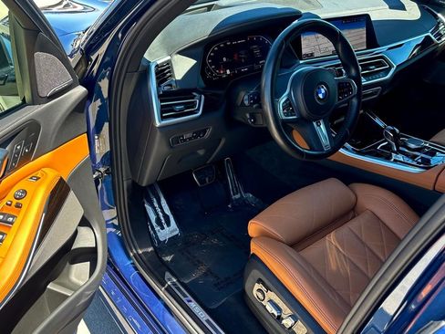 Used 2023 BMW X5 M50i image 9