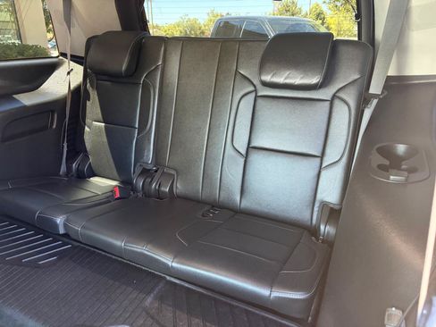 Used 2019 Chevrolet Tahoe Premier w/ RST Edition AWD/4WD image 6
