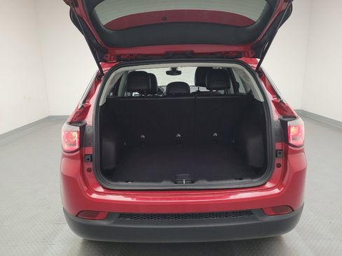 Used 2020 Jeep Compass Latitude image 29