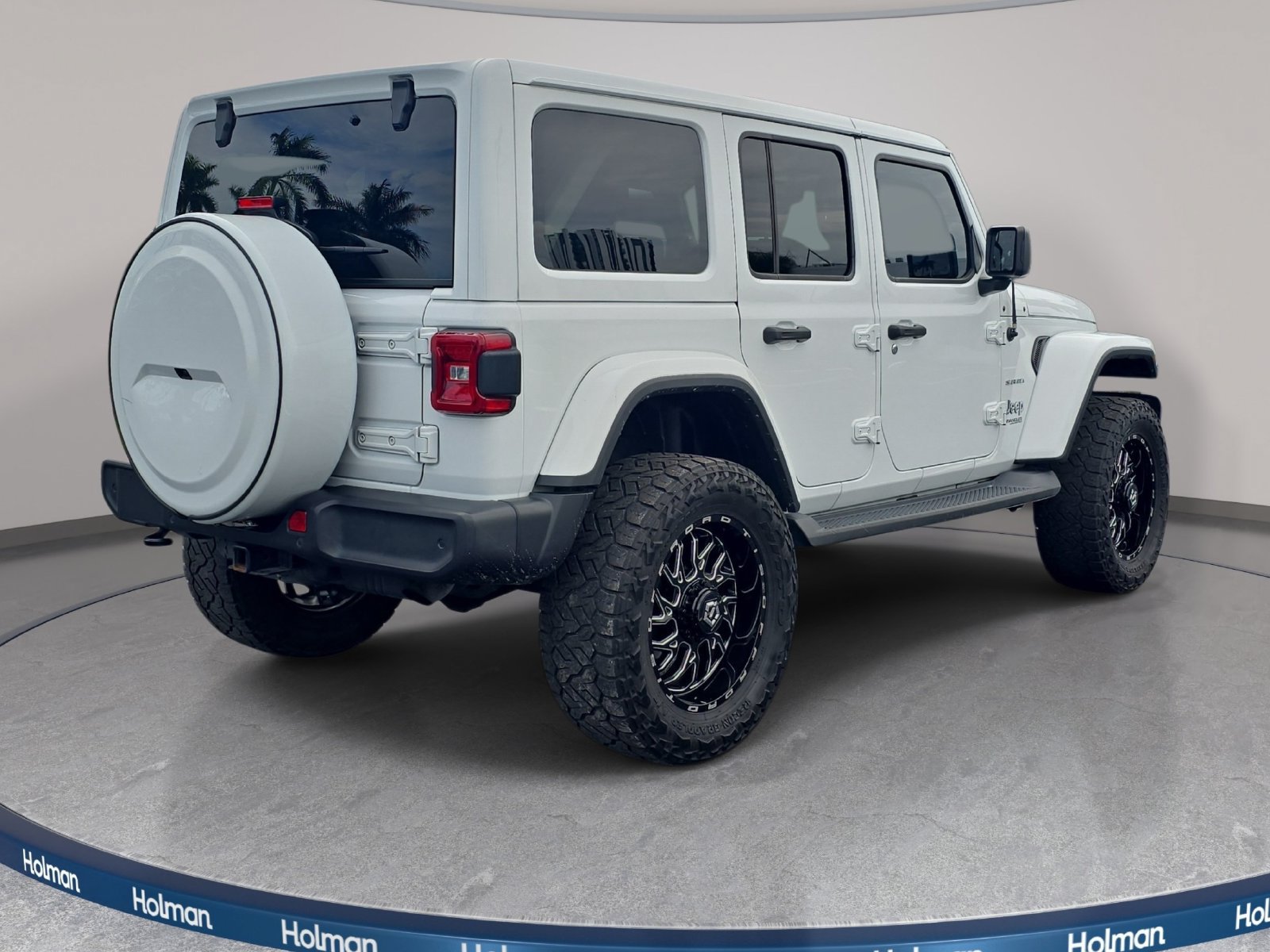 Used 2021 Jeep Wrangler Unlimited Sahara AWD/4WD image 6