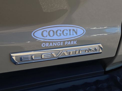 Certified 2024 GMC Canyon Elevation w/ Elevation Premium Package image 28