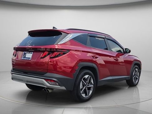 Used 2025 Hyundai Tucson SEL FWD image 7