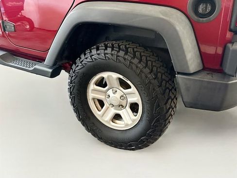 Used 2012 Jeep Wrangler Unlimited Sport AWD/4WD image 27