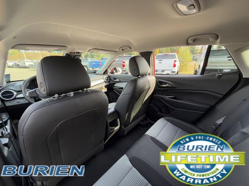 New 2026 Chevrolet Trax LT w/ Driver Confidence Package image 30