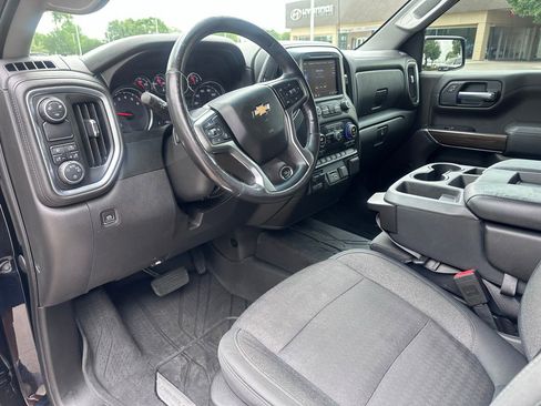 Used 2019 Chevrolet Silverado 1500 LT w/ Texas Edition image 18
