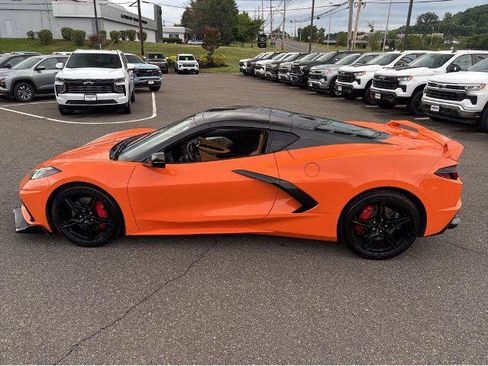Used 2022 Chevrolet Corvette Stingray Preferred Cpe w/ Z51 Performance Package RWD image 13