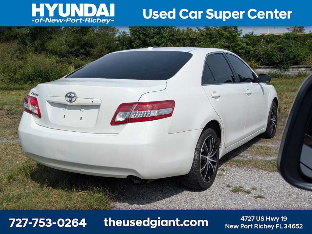 Used 2011 Toyota Camry FWD image 5