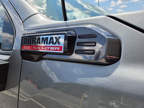 Used 2025 GMC Sierra 2500 AT4 w/ AT4 Premium Plus Package AWD/4WD image 6