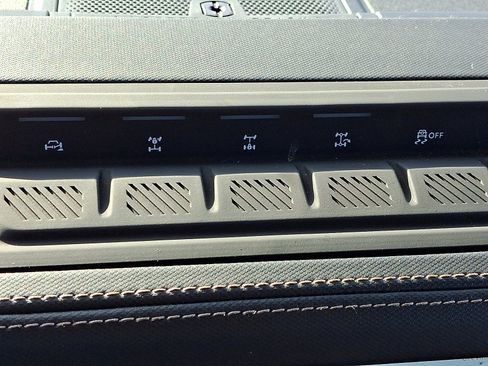 Used 2023 Ford Bronco Raptor image 30