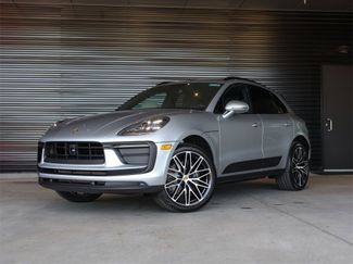 Certified 2025 Porsche Macan video 1