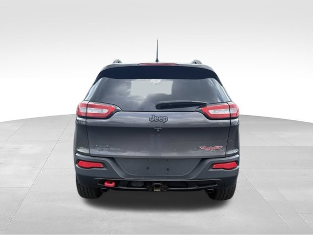 Used 2018 Jeep Cherokee Trailhawk w/ Cold Weather Group AWD/4WD image 13