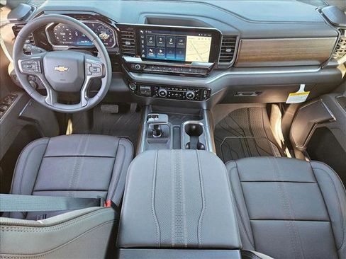 New 2026 Chevrolet Silverado 1500 High Country w/ High Country Premium Package AWD/4WD image 14