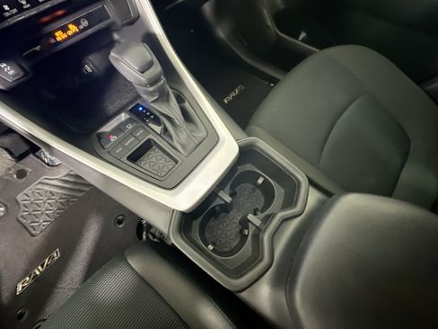 Used 2023 Toyota RAV4 LE FWD image 21
