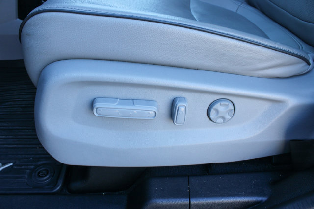 Used 2024 Honda Odyssey Elite image 14