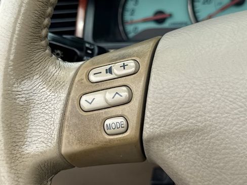 Used 2006 Toyota Solara Convertible FWD image 28